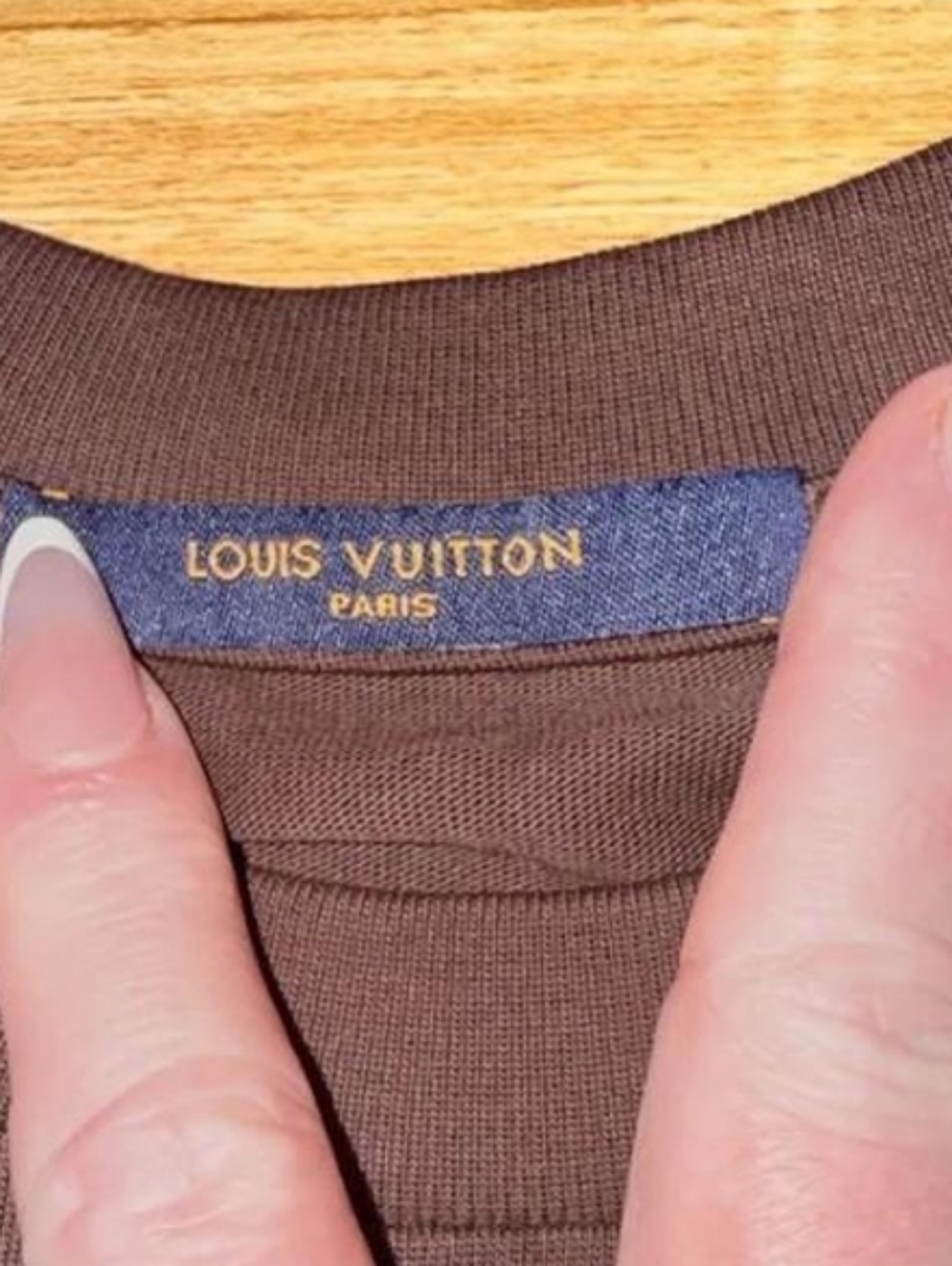 Men's Authentic Louis Vuitton Pharrell "LVERS" Graphic Tee Size XL Mocha - Picture 5 of 7